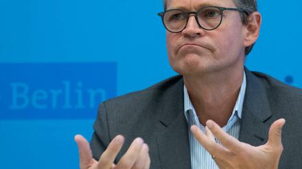 Berlins SPD-Chef Michael Müller legt sich in Sachen Flüchtlingspolitik mit der Parteiführung an. 
