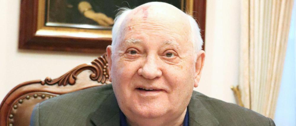 Der ehemalige Präsident der Sowjetunion, Michail Gorbatschow, in seinem Moskauer Büro.