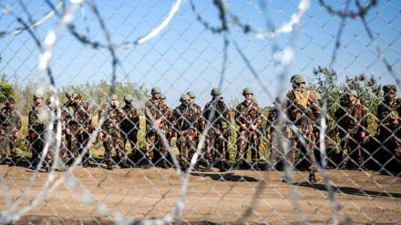 Am Dienstag treten in Ungarn schärfere Einwanderungsgesetze in Kraft. Dann wird auch der Grenzzaun zu Serbien endgültig geschlossen: