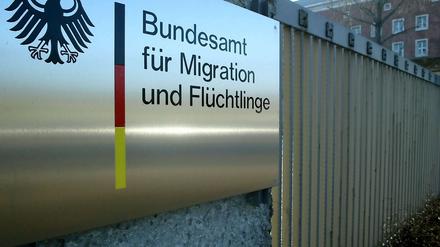 Das Bundesamt für Migration ist wegen einer Informationsbroschüre in die Kritik geraten.