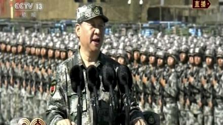 Präsident Xi nimmt die Militärparade zum 90. Geburtstag der Volksbefreiungsarmee ab. 