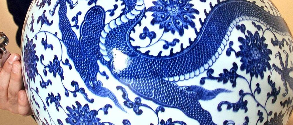 Eine Ming-Vase kann Millionen kosten. Hier ein Beispiel aus einer Sotheby's-Auktion.