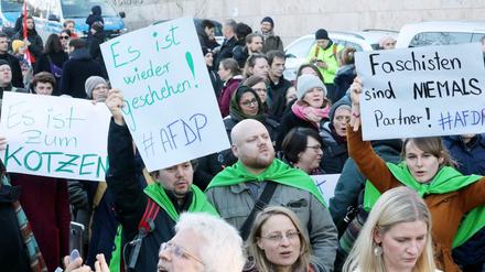 Protest in Thüringen gegen die Wahl von Thomas Kemmerich (FDP).