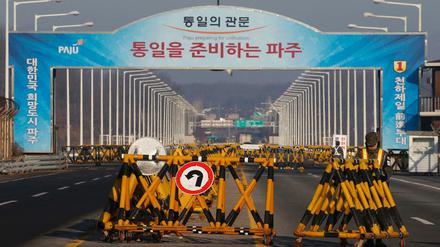 Der 2004 geöffnete Fabrikpark befindet sich in einer Sonderzone der grenznahen nordkoreanischen Stadt Kaesong.