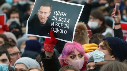 Im Januar gingen Zehntausende in ganz Russland auf die Straße, demonstrierten für Nawalny und gegen Putin.