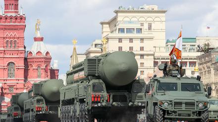 Die Parade zum Tag des Sieges in Moskau - hier ein Foto von 2021 - ist eine Demonstration militärischer Stärke. 
