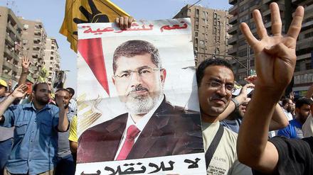 Anhänger des gestürzten ägyptischen Präsidenten Mursi in Kairo im vergangenen Oktober. 