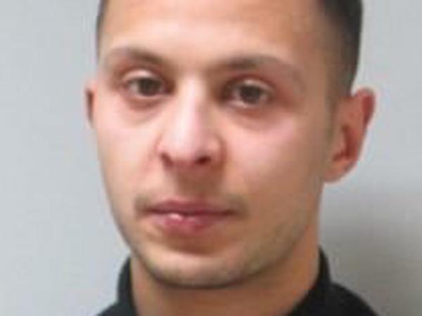 Das neue Fahndungsfoto der belgischen Polizei zeigt den Belgier Salah Abdeslam, Bruder eines Selbstmordattentäters von Paris.