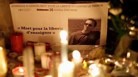 Vor zwei Wochen war der Lehrer Samuel Paty in Paris von einem Attentäter enthauptet worden