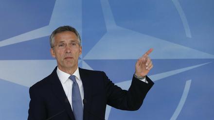 Richtung Osten: Auch Nato-Generalsekretär Jens Stoltenberg ist dafür, in Osteuropa mehr Flagge zu zeigen.