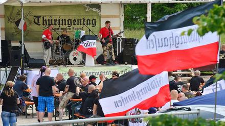 Rechte Bands beim "Thüringentag der nationalen Jugend" in Kahla am Wochenende.