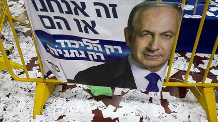 Ein Wahlplakat der Likud-Partei mit dem Bild von Benjamin Netanjahu