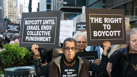 Kein Zutritt. Die Regierung in Jerusalem will Aktivisten, die „Israels Legitimität untergraben“, nicht mehr im Land haben.