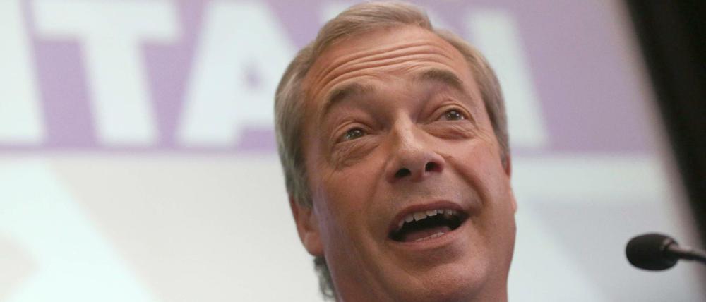Nigel Farage, Vorsitzender der UK Independence Party (Ukip) und für Großbritannien Mitglied des Europaparlaments, während der Pressekonferenz am Montag in London, auf der er seinen Rücktritt als Parteichef bekannt gab. 