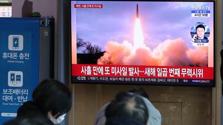 TV-Bericht in Südkorea über Raketentests des Nordens 