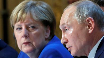 Kanzlerin Angela Merkel und der russische Präsident Wladimir Putin trafen sich im Dezember 2019 beim Ukraine-Gipfel in Paris.