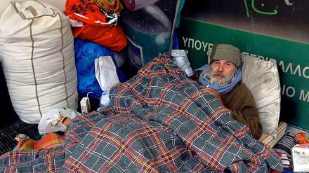 Ein Obdachloser in Athen. 
