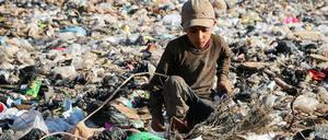 Müll statt Unterricht. Viele syrische Kinder gehen nicht zur Schule, weil sie zum Lebensunterhalt der Familie beitragen müssen.