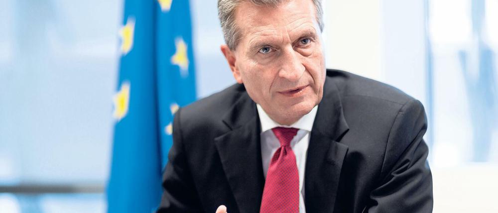 EU-Haushaltskommissar Günther Oettinger (CDU) hofft auf eine Mehrheit der Pro-Europäer im künftigen EU-Parlament.. 