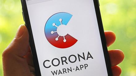 Die offizielle Corona-Warn-App auf einem Smartphone