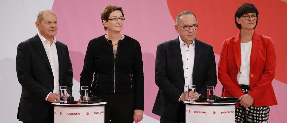 So streitet man sich in der SPD: Olaf Scholz, Klara Geywitz , Norbert Walter-Borjans, Saskia Esken im Willy-Brant-Haus.