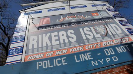 Auf Rikers Island werden jährlich bis zu 130.000 Gefangene registriert.
