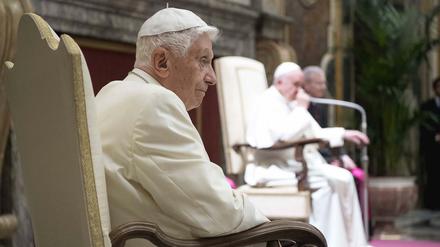 Der emeritierte Papst Benedikt wird in dem Gutachten schwer belastet.