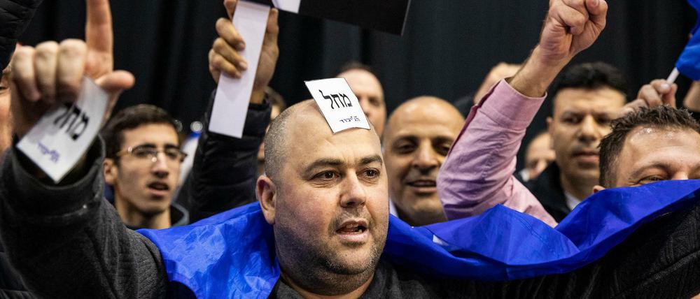 Jubel bei Anhängern von Benjamin Netanjahus Likud-Partei. 