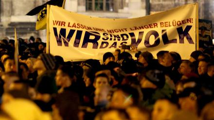 Aufmarsch der fremdenfeindlichen Pegida-Bewegung in Dresden. 