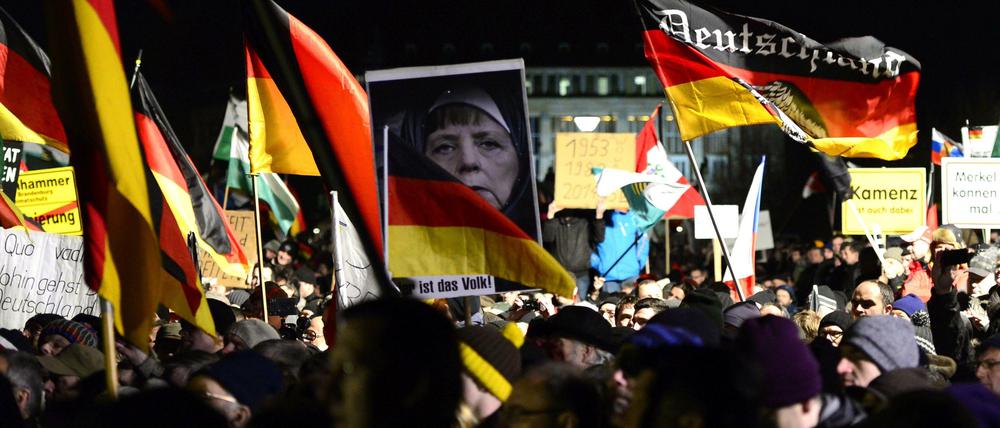 Seit Monaten demonstrieren Pegida-Anhänger Montags in Dresden.
