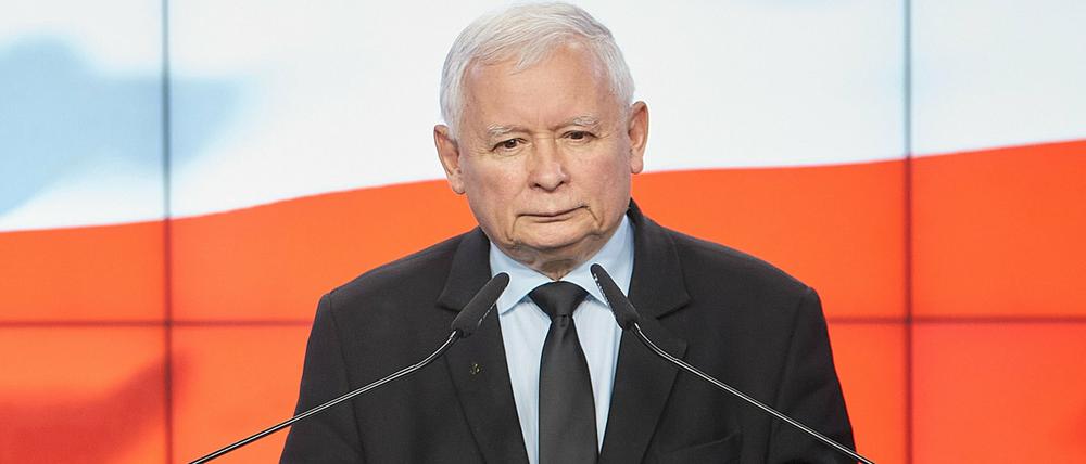 Mit dem Frontalangriff auf die EU-Kommission leitet Jaroslaw Kaczynski, Parteichef der regierenden PiS, den Wahlkampf für Polens Parlamentswahl 2023 ein.