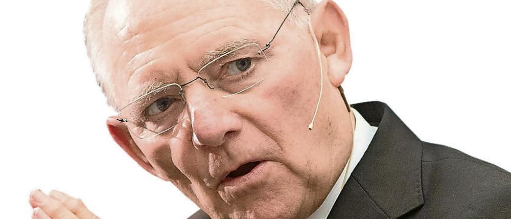 Bundesfinanzminister Wolfgang Schäuble (CDU) würdigte auch die Rolle der Kanzlerin in der Flüchtlingskrise.