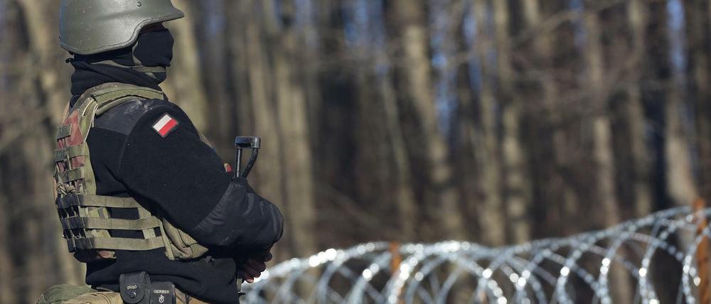 Die Grenze zwischen Polen und Belarus wird künftig durch eine zusätzliche Befestigung gesichert.