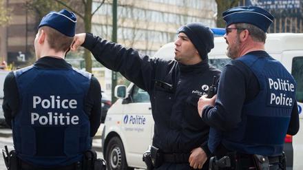 Belgische Polizisten am Samstag in Brüssel. 