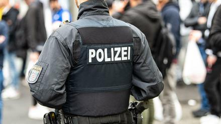 Gibt es ein rechtes Netzwerk bei der Polizei in Hessen?