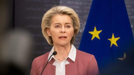 EU-Kommissionspräsidentin Ursula von der Leyen kritisiert das russische Miltärgebaren an der Grenze zur Ukraine.