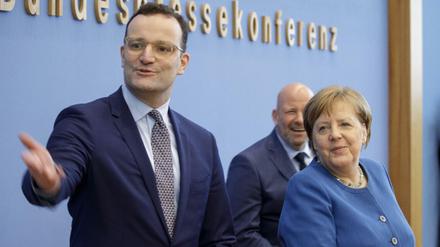 Die Bundeskanzlerin Angela Merkel und Bundesgesundheitsminister Jens Spahn.