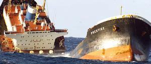 Der Untergang des Öltankers "Prestige" im November 2002 löste die größte Umweltkatastrophe in der Geschichte Spaniens aus.