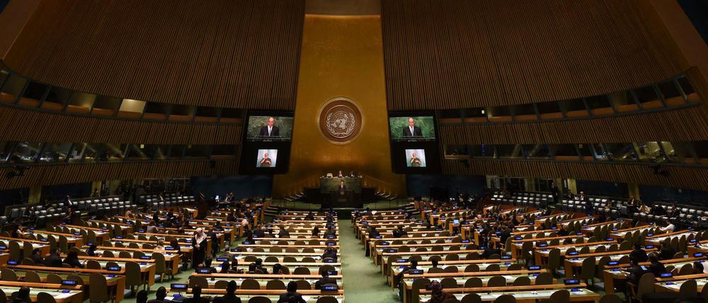 Beim größten UN-Gipfel aller Zeiten haben mehr als 120 Staats- und Regierungschefs die 17 neuen Nachhaltigkeitsziele verabschiedet, die für die kommenden 15 Jahre die globale Entwicklungsagenda werden sollen.