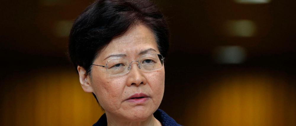 Hongkongs Regierungschefin Carrie Lam hat auf einer Pressekonferenz Gesprächsbereitschaft signalisiert.
