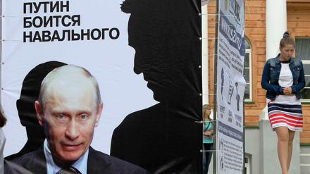 "Putin hat Angst vor Nawalny", heißt es auf diesem Plakat in Moskau.