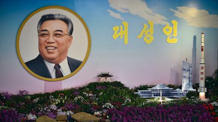 Ein Raketentest Nordkoreas zu Ehren von Staatsgründer Kim Il Sung ist misslungen. 