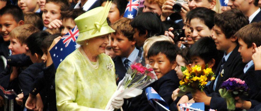 Queen Elizabeth II bei einem ihrer letzten Besuche in Australien 2006. 