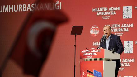 Der türkische Staatspräsident Erdogan hat am 10. Mai auch in Deutschland versucht, AKP-Wähler zu mobilisieren. 