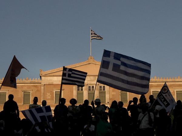 Nein-Wähler vor dem griechischen Parlament in Athen 