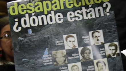 Mord an Oppositionellen: Ein Plakat mit Opfern der "Operation Condor" in Südamerika