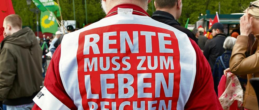 Nicht bei allen reicht es: Kundgebung des Deutschen Gewerkschaftsbundes in Berlin. 