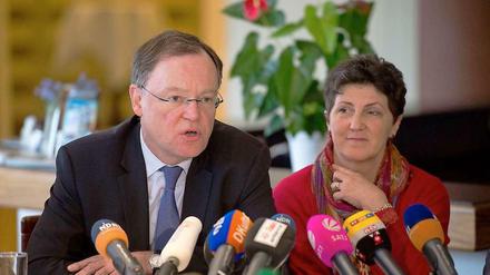 Nach der Niedersachsen-Wahl. Stephan Weil (SPD) und Anja Piel (Grüne) starten rot-grüne Koalitionsverhandlungen. 