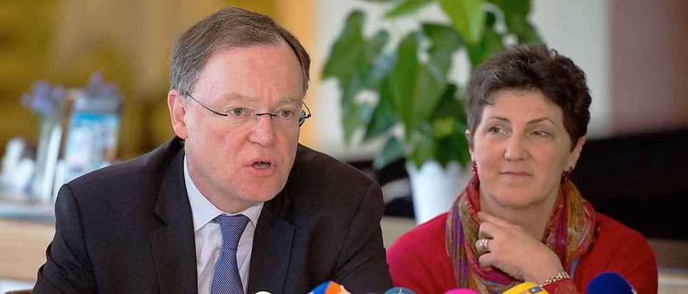 Nach der Niedersachsen-Wahl. Stephan Weil (SPD) und Anja Piel (Grüne) starten rot-grüne Koalitionsverhandlungen. 