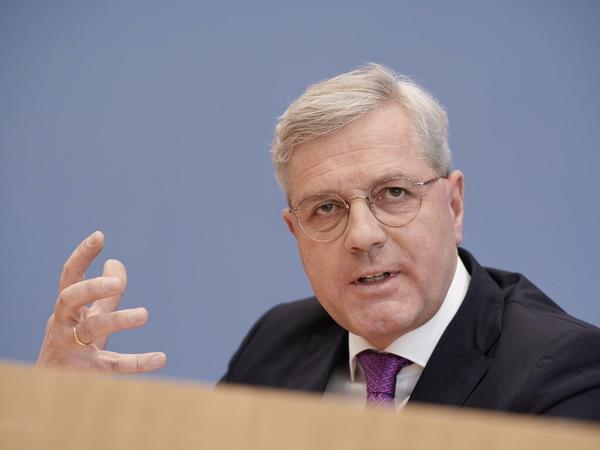 Norbert Röttgen, (CDU), Vorsitzender des Auswärtigen Ausschusses des Bundestags